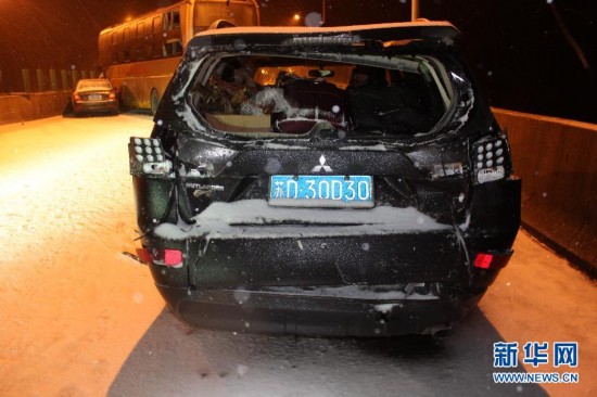 滬渝高速中斷十余小時后恢復通車