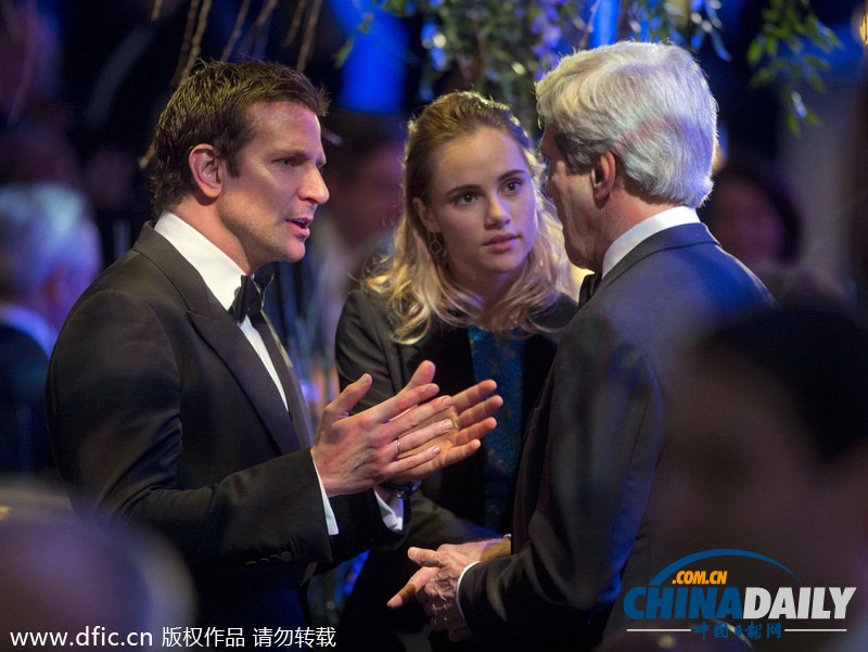 奧巴馬舉辦國(guó)宴招待奧朗德 眾多名流齊聚一堂