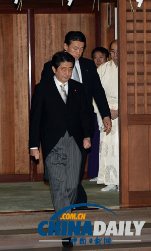 外媒:安倍背離和平主義硬對中國