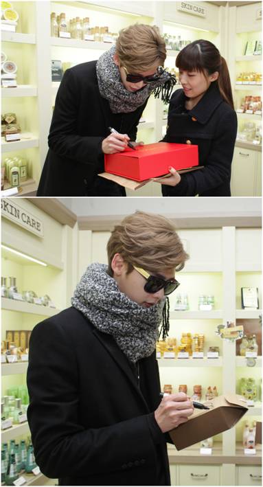 SKINFOOD品牌代言人李鐘碩甜蜜相約SOHO中山廣場店