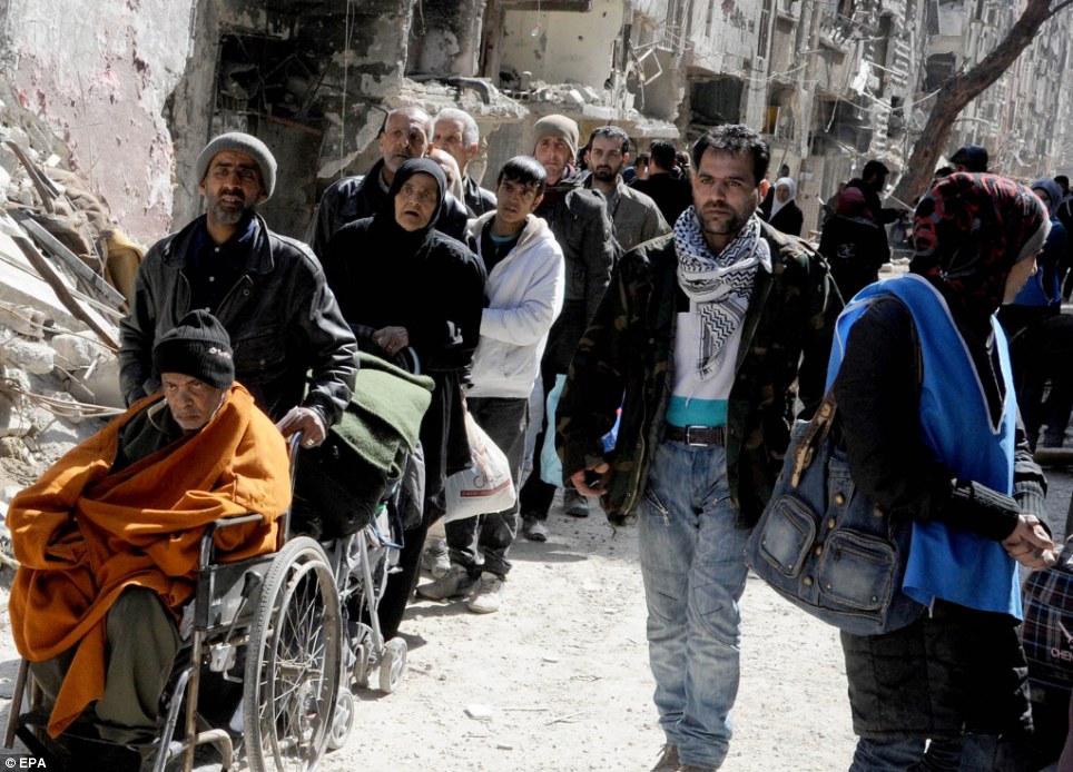 聯合國大馬士革發放救濟食品 難民蜂擁而至