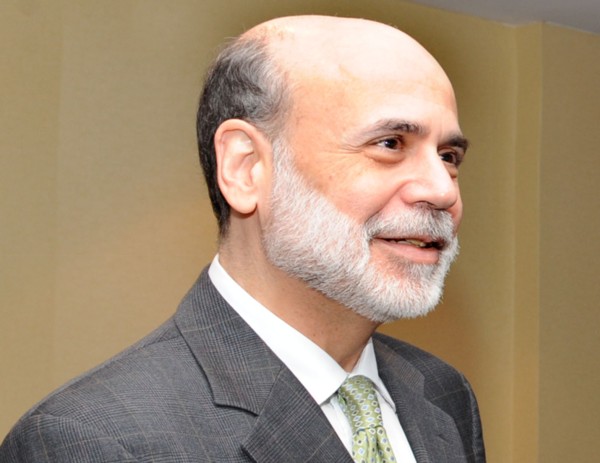 伯南克卸任后狂吸金 一場出場費超美聯儲主席年薪