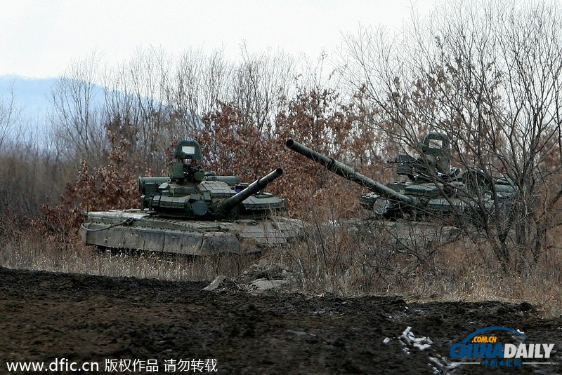 俄羅斯再“秀肌肉”舉行大規(guī)模軍演 約1.5萬人參加