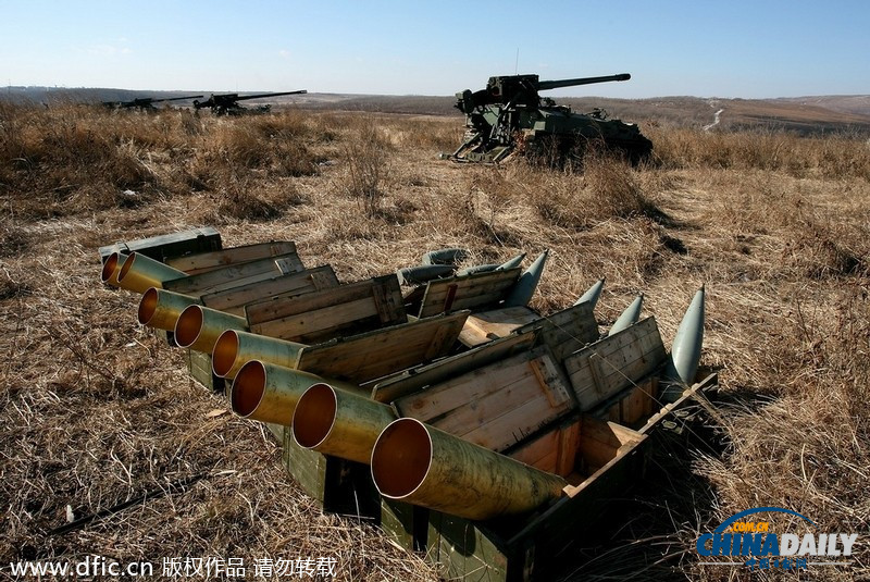 俄羅斯再“秀肌肉”舉行大規模軍演 約1.5萬人參加