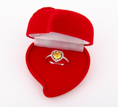 頭發和骨灰結合變成鉆石，讓愛不磨滅