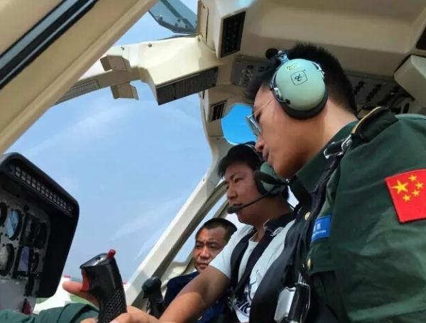 危難時分急增援！貫辰通航向安陽重災(zāi)區(qū)空投