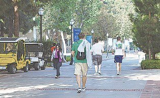 對政策了解不足 在美中國留學生多選課被取消簽證