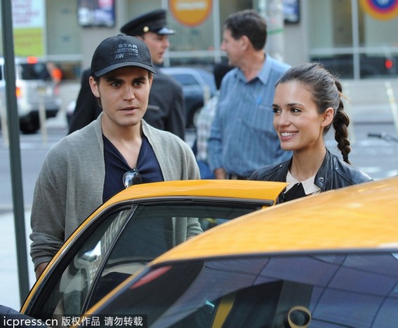 “吸血鬼”保羅-韋斯與妻子勞燕分飛