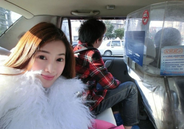 41歲辣媽身材賽少女 與兒子合照似姐弟驚呆網友