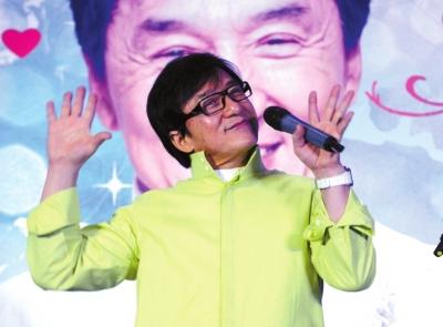 成龍籌備60大壽:連辦5天 專機接送一線明星