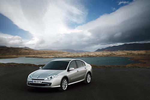 Renault to recall Laguna cars in China