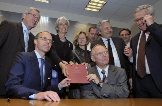 Eurozone nations set up $1 trillion bailout fund