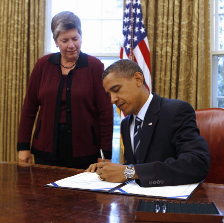 Obama signs $600M border security bill