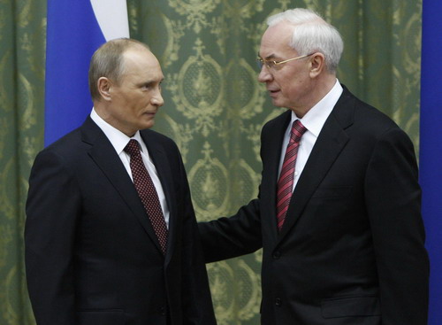 Bruised Putin faces down plastic surgery rumours