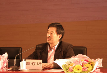 濮存昕等藝術家與天外學生切磋再別康橋