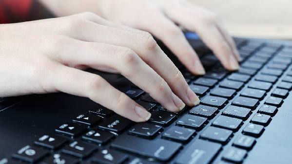 打字“二指禪”英文怎么說?