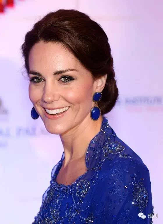 她貴比英女王，卻穿幾百塊的衣服美翻東南亞！