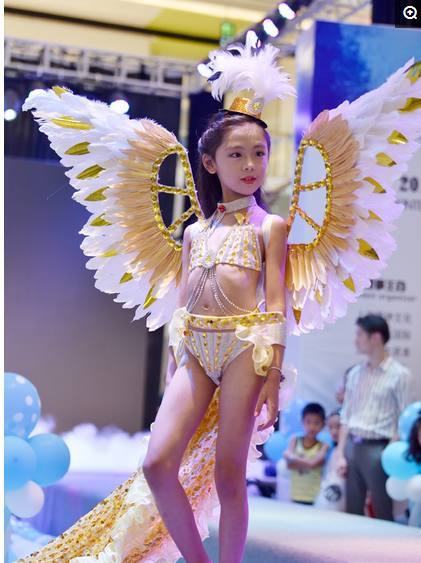 商場(chǎng)舉辦少兒“維密秀”遭批