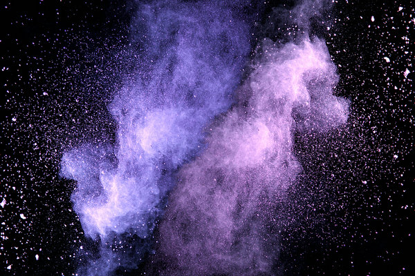 搶先看！2018年度色彩如此神秘又高科技