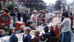 上萬街頭聚會慶祝女王登基60年