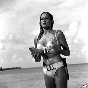 西裝銷售猛增 疑似“邦德效應”