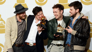 英國樂隊獲格萊美獎年度專輯獎