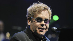 艾爾頓·約翰：能活下來實在很幸運