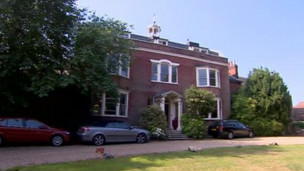 狄更斯故居首次正式對公眾開放