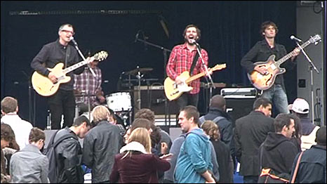 France Rocks in English 法國(guó)樂壇刮起英國(guó)風(fēng)