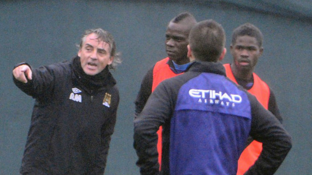 曼奇尼巴神火爆沖突 多方評論