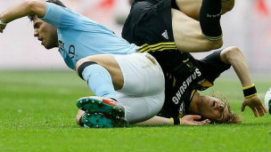 路易茲：阿圭羅應承認有嚴重犯規