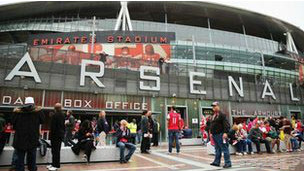 范佩西助阿森納維持盈利