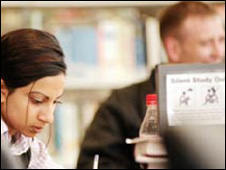 英國大學生債臺高筑