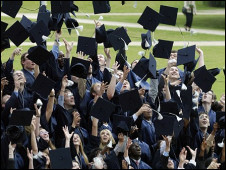 1/4英國(guó)大學(xué)畢業(yè)生仍失業(yè)