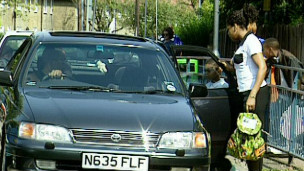 距離500碼 孩子上學(xué)車接車送