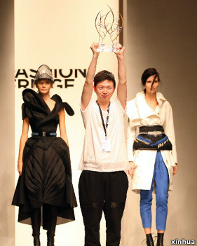 留英訪談:閃耀倫敦時(shí)裝周的華人設(shè)計(jì)師