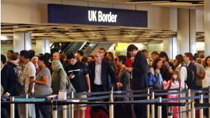 英議員聯(lián)名公開(kāi)信力挺國(guó)際學(xué)生