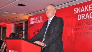 中學(xué)校長(zhǎng)：“英國(guó)需要更多漢語(yǔ)教師”