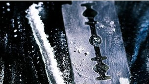 英大學(xué)生“應(yīng)邀”參與毒品試驗(yàn)