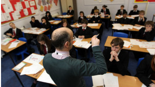 調查：教師工資應與工作表現掛鉤