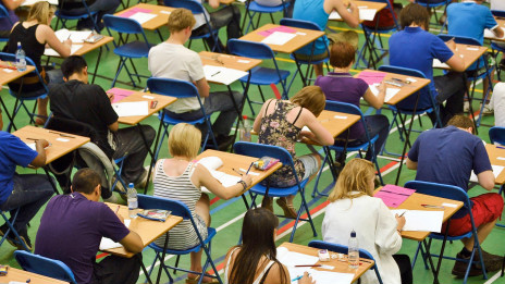 男生高考成績好“全因膽子更大”