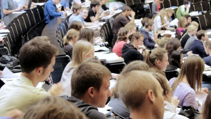 調查:英國大學預科生歡迎外國留英學生