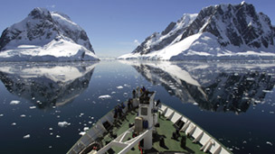 Should tourists go to Antarctica? 你想去南極旅游嗎?