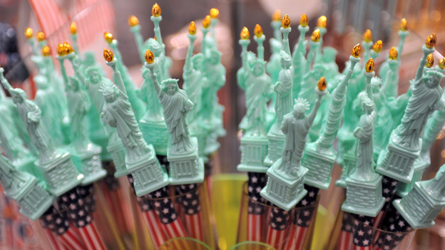 At liberty 自由,隨意