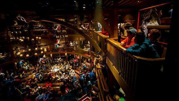 皇家莎士比亞劇團及上海話劇藝術(shù)中心：《亨利五世》