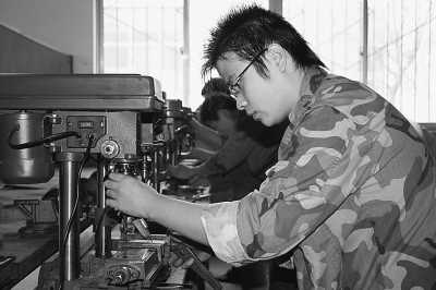 山東4萬多大學生回爐上技校