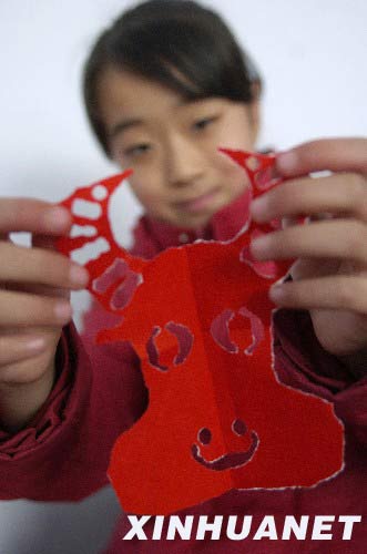 “藝術撕紙”獨特的民俗教學