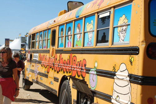 國外街頭千奇百怪的學生車