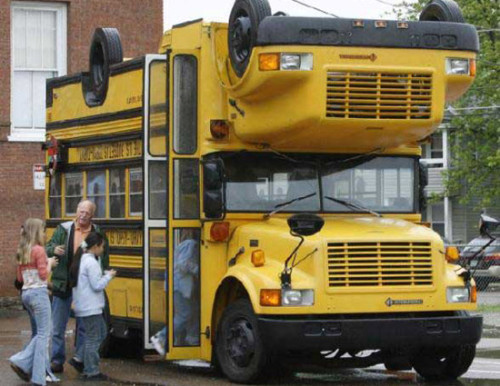 國外街頭千奇百怪的學生車