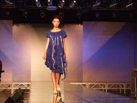 浙江理工大學(xué)上演“時裝秀”